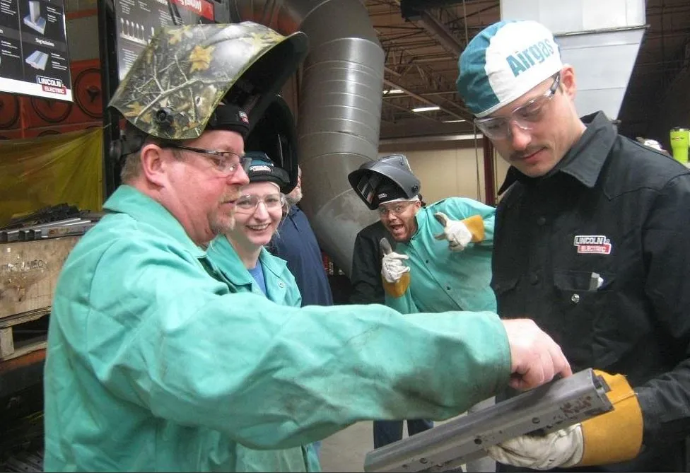 Fabricator Article Photo